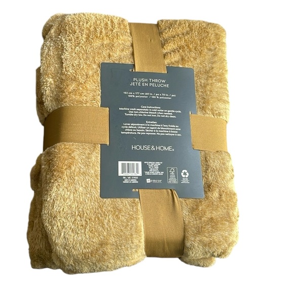 House & Home by Lynda Reeves - Plush Throw Blanket - Picture 3 of 3
